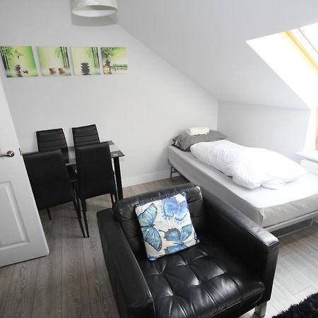 Holden Court Apartments - Apt 6 West Drayton  Bagian luar foto