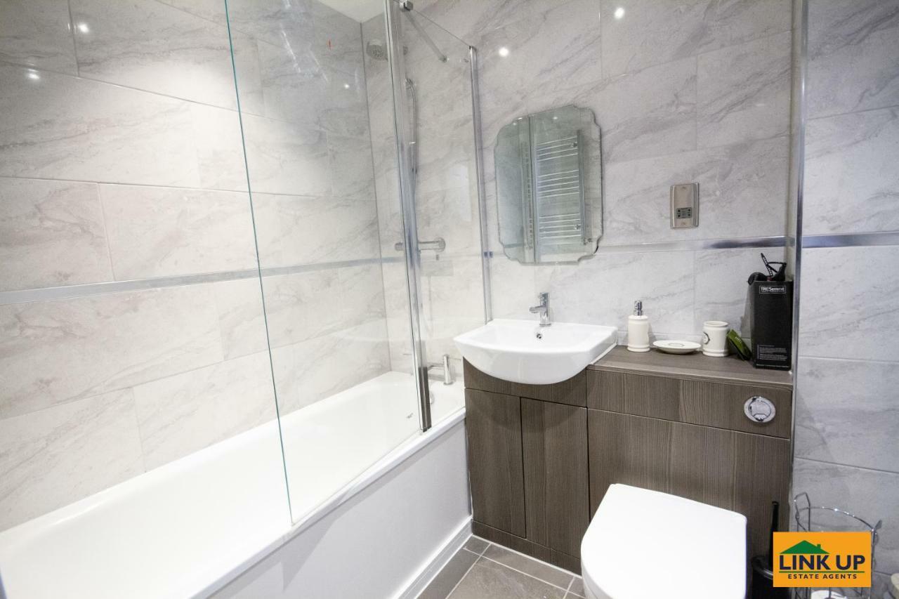 Holden Court Apartments - Apt 6 West Drayton  Bagian luar foto